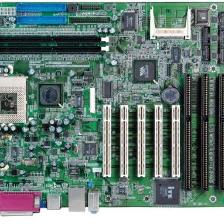 اللوحة الأم ومكوناتها